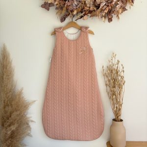 Gigoteuse torsadée rose nude hiver taille 6-18 mois (Rèf M.M)