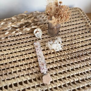 Attache Sucette en Gaze de Coton brodée avec le prénom de bébé (Rèf I&M)